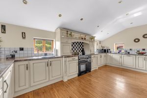 Photo 61- click for photo gallery